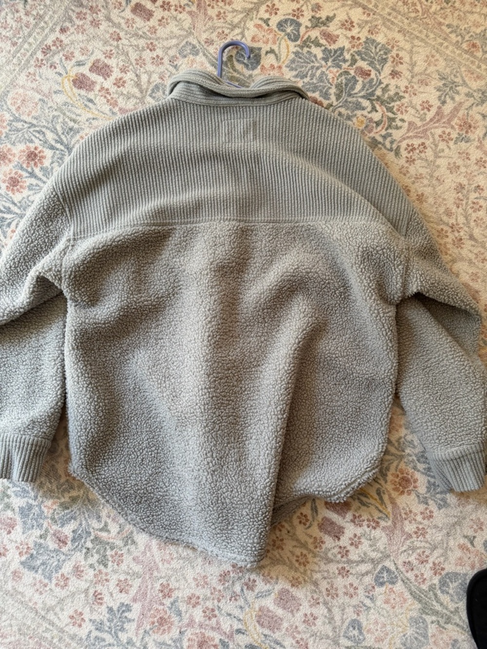 American Eagle Teddy Shacket - Picture 2 of 3